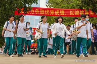 雷霆官方：球队已与双向合同球员林迪-沃特斯签下多年正式合同